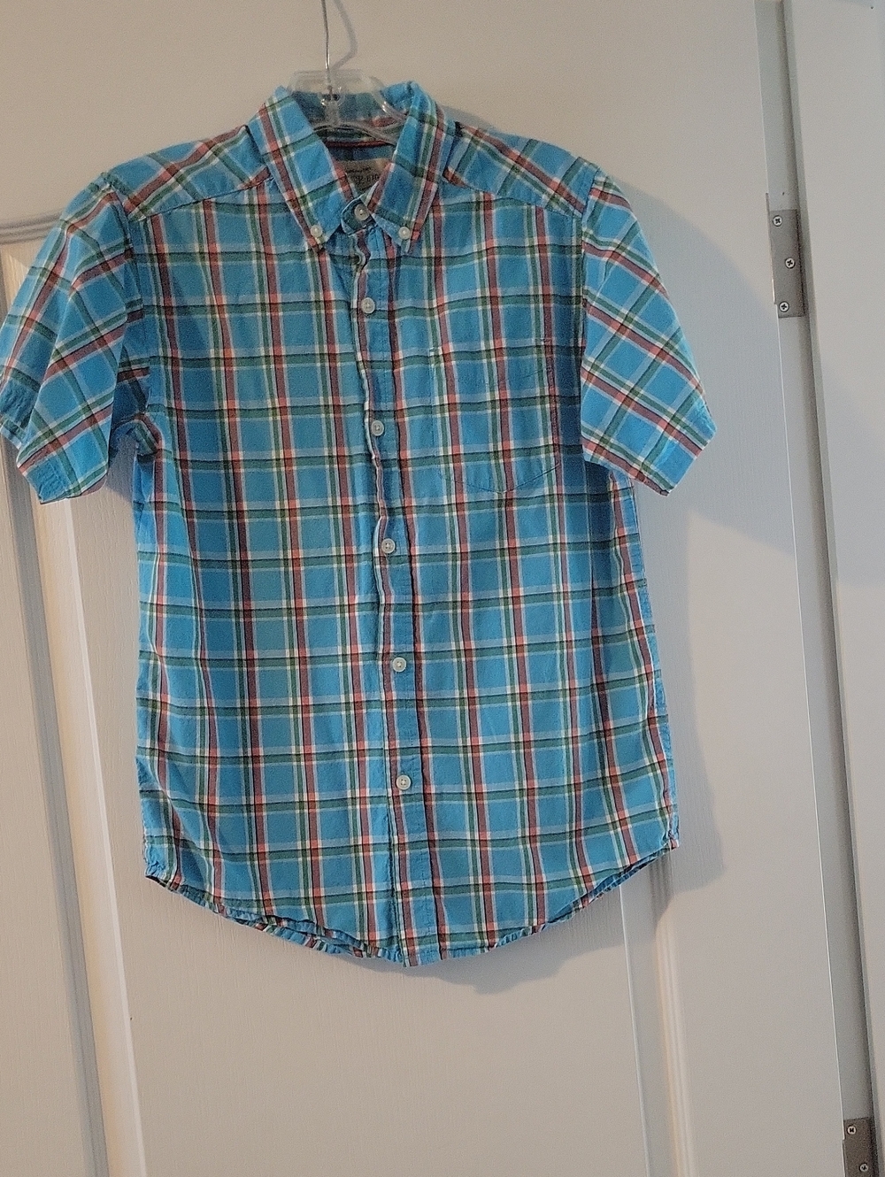 Place Plaid Short-Sleeve Button-Down Shirt in Aqua Blue and Red